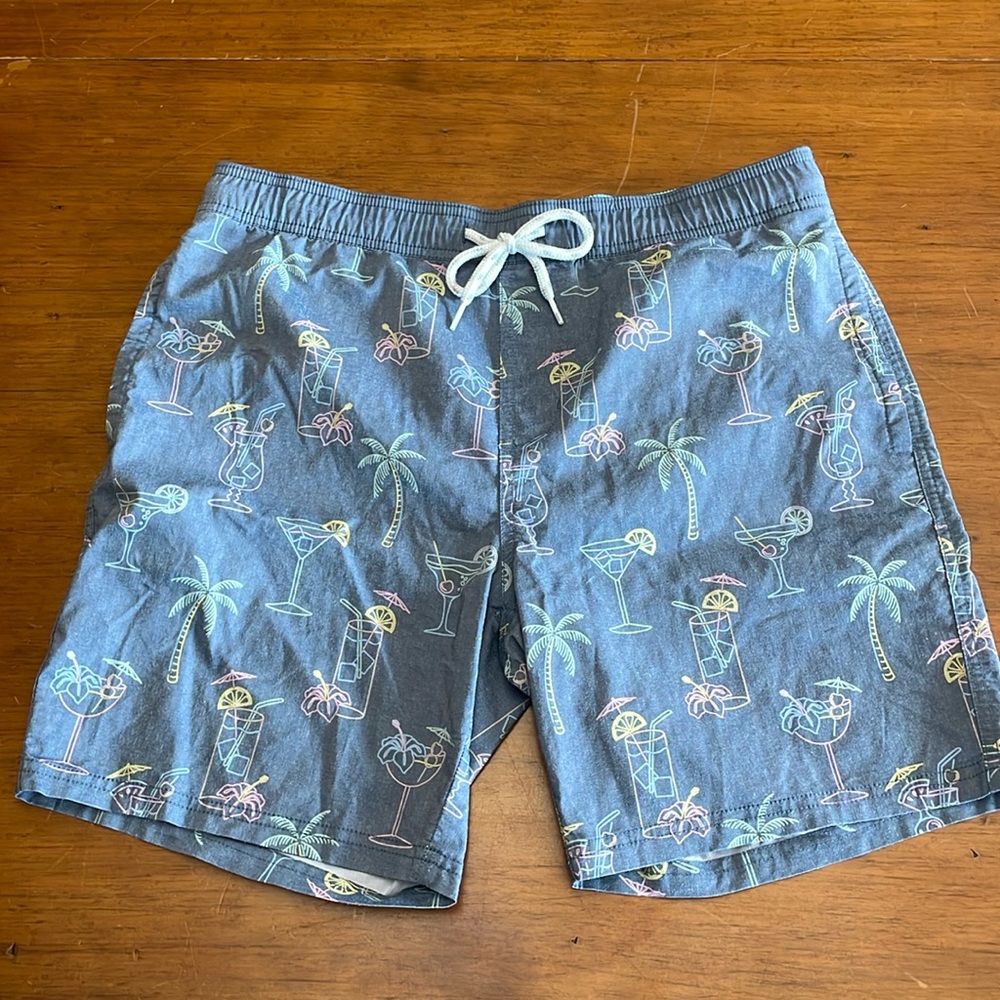 Mens Beach Print Swim Trunks-Medium